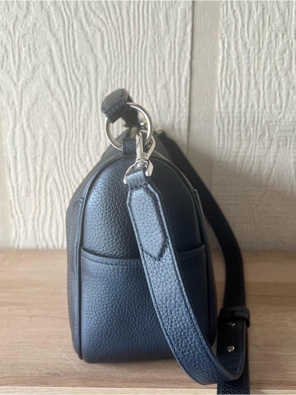 Kate Spade Purse - Picture 4 of 8